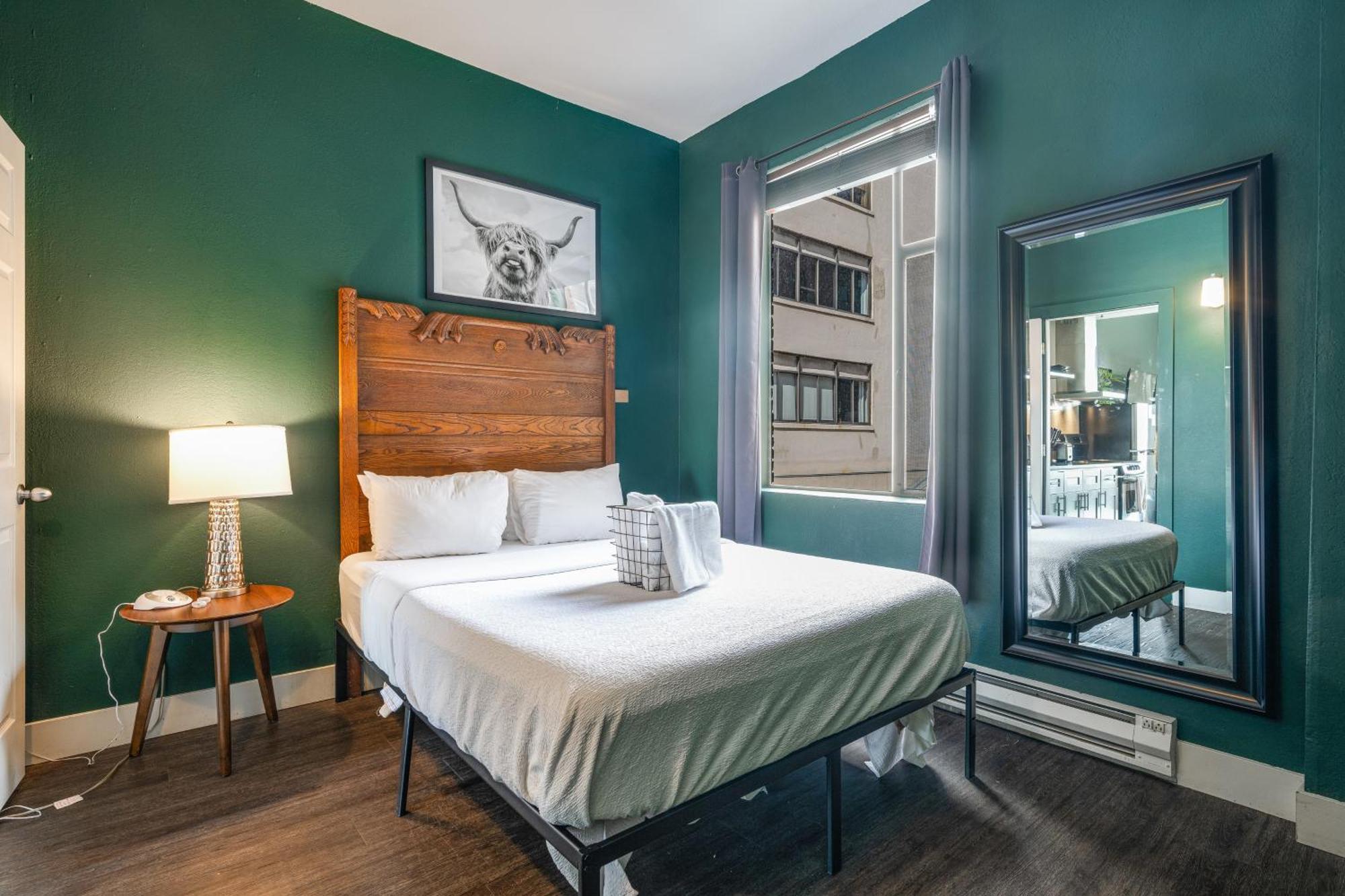 Oxford Apartment By At Mine Hospitality Seattle Extérieur photo