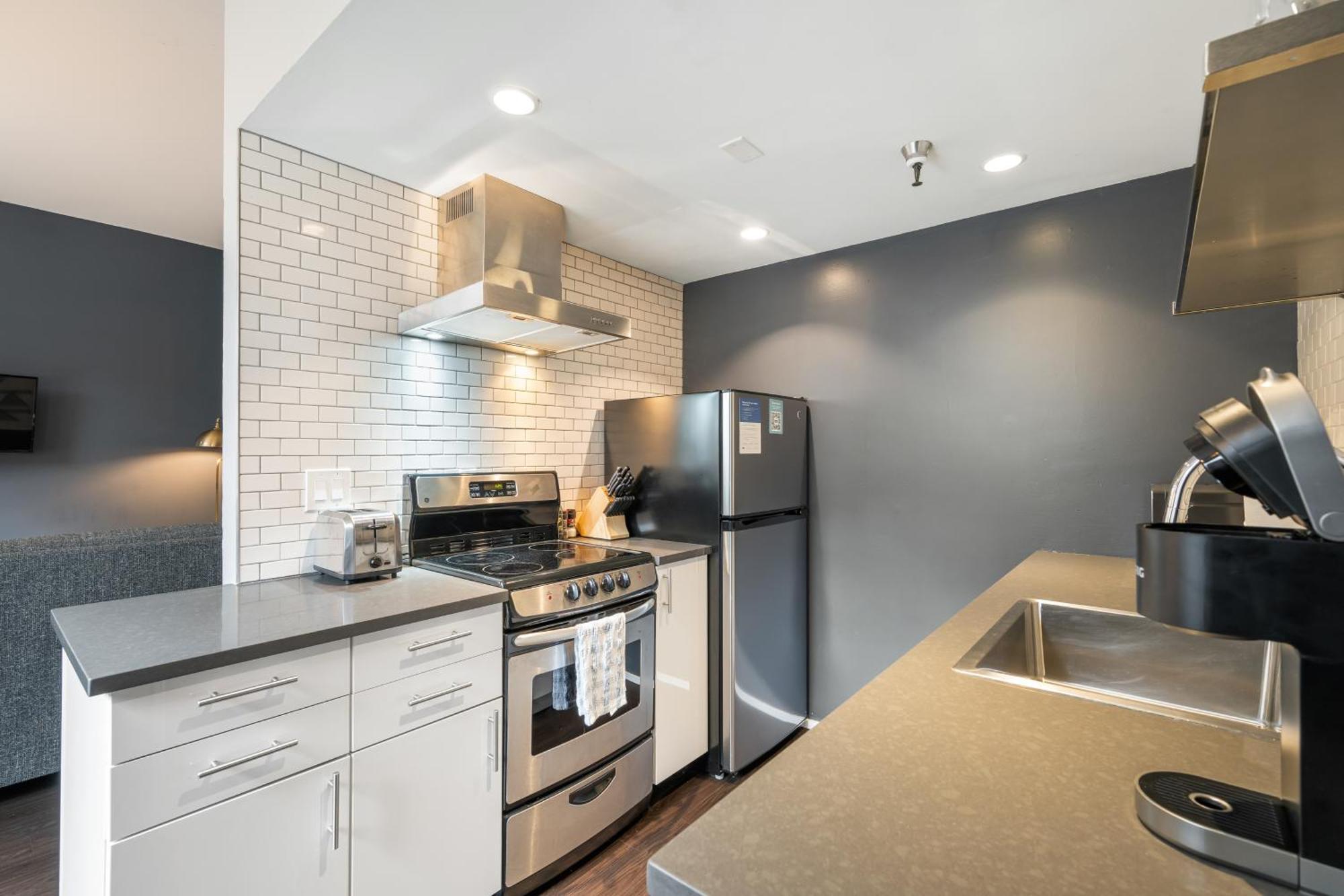Oxford Apartment By At Mine Hospitality Seattle Extérieur photo